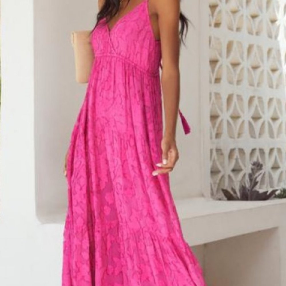 Vici Bliss Floral Textured Maxi Dress